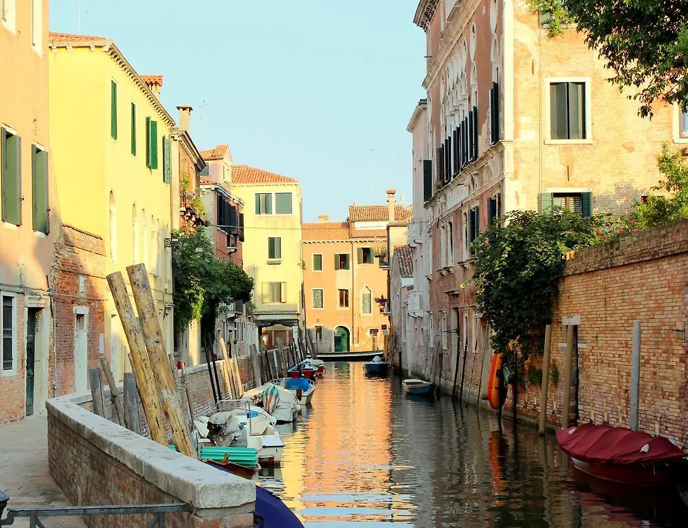 Invisible Venice Guest House location